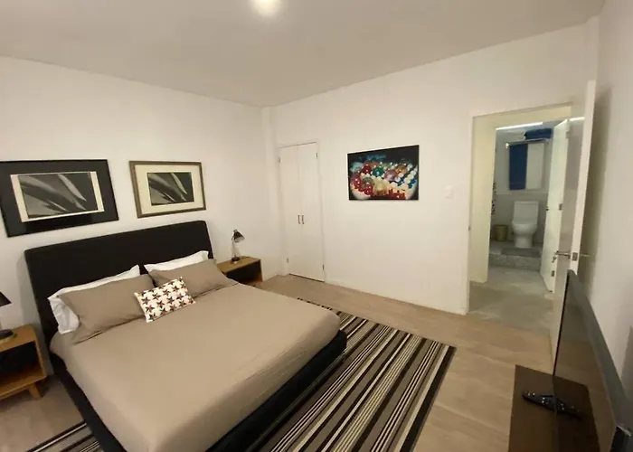 Location 3 Bedroom In Condesa