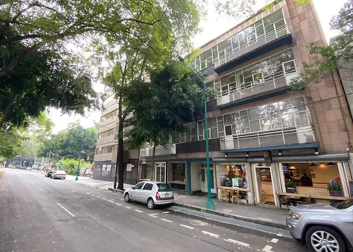 Location 3 Bedroom In Condesa